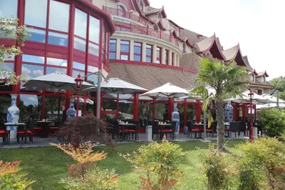 Restaurant ou autre lieu de restauration dans l'établissement Les Pagodes de Beauval