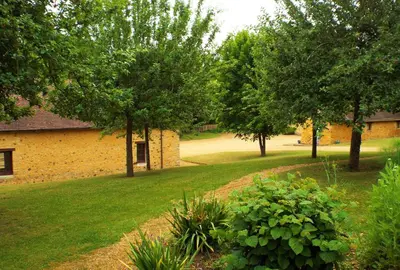 Jardin de l'établissement Wisteria Gite
