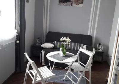 Coin salon dans l'établissement chambre d'hôte - La ruche des Bleuets