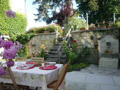 Jardin de l'établissement Chinon Manoir de l'Abbaye