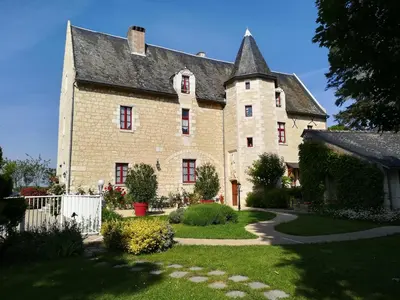 Jardin de l'établissement Chinon Manoir de l'Abbaye