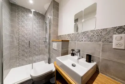 Salle de bains dans l'établissement Le Garage, Le Gite