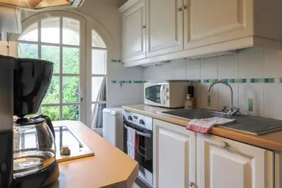 Cuisine ou kitchenette dans l'établissement Picturesque country house - Le Mini Vau