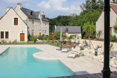 Piscine de l'établissement Picturesque country house - Le Mini Vau ou située à proximité