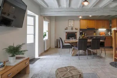 Cuisine ou kitchenette dans l'établissement Country House - La Charbonnière
