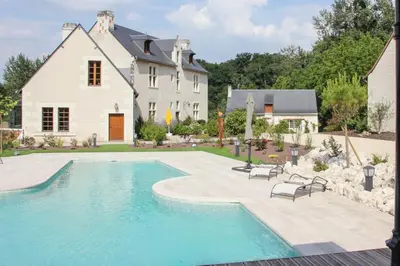 Piscine de l'établissement Country house - La Mercerie ou située à proximité