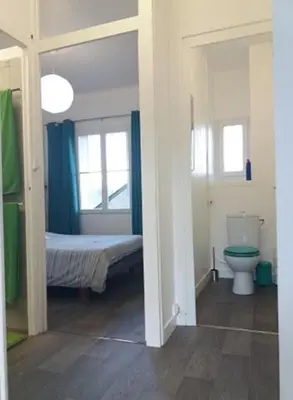 Salle de bains dans l'établissement Appt 2ème étage sur l’ile de Saumur
