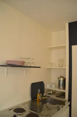 Cuisine ou kitchenette dans l'établissement Cosy studio, at foot of - au pied du, Château d'Amboise