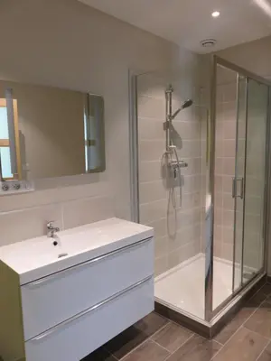 Salle de bains dans l'établissement Le gîte de Ballage