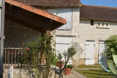 Jardin de l'établissement gite en touraine climatise