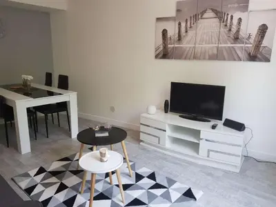 Télévision ou salle de divertissement dans l'établissement Le cosy d’Amboise