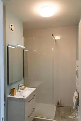 Salle de bains dans l'établissement Les Beaux Jours, Tours