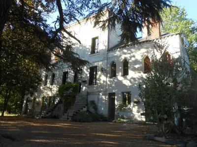 Jardin de l'établissement Clos du Bois Brard B&B