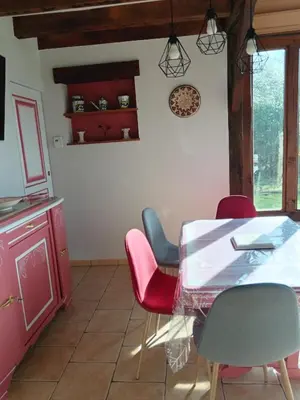 Cuisine ou kitchenette dans l'établissement GITE DU HOUSSAY