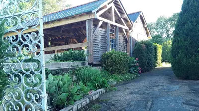 Jardin de l'établissement Chambres d'Hôtes de l'Ile du Saule