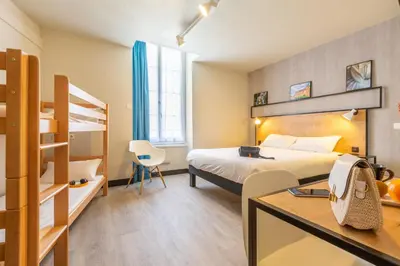 Un ou plusieurs lits dans un hébergement de l'établissement ibis Blois Centre Château