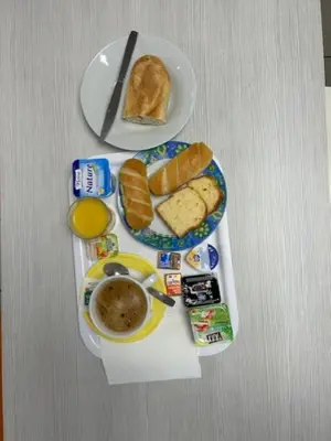 Nourriture dans l'hôtel ou à proximité