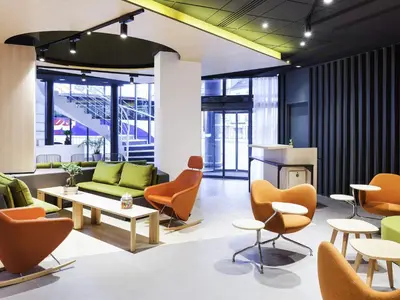 Coin salon dans l'établissement Novotel Tours Centre Gare