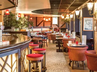 Restaurant ou autre lieu de restauration dans l'établissement ibis Châtellerault
