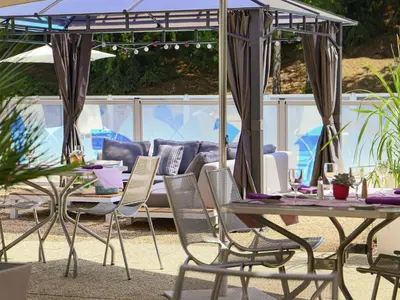 Coin salon dans l'établissement Mercure Tours Nord