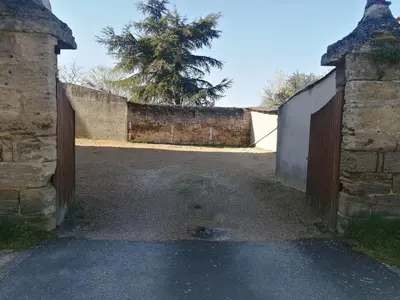 Plan de l'établissement Appartement climatisé avec parking privé à Doué la fontaine