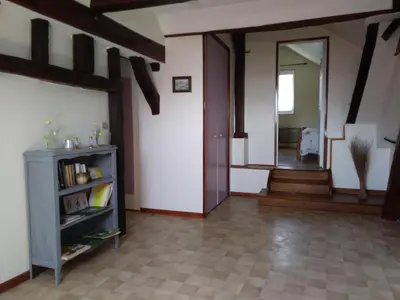 Bibliothèque dans l'appartement
