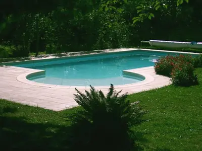 Piscine de l'établissement Le Moulin Garnier ou située à proximité