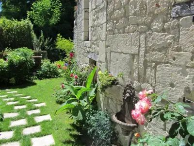 Jardin de l'établissement Le Clos de la Garde