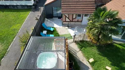 Jardin de l'établissement Gîte Évasion idyllique