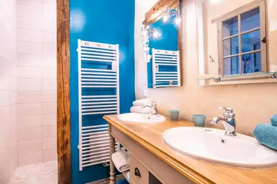 Salle de bains dans l'établissement Riparenna