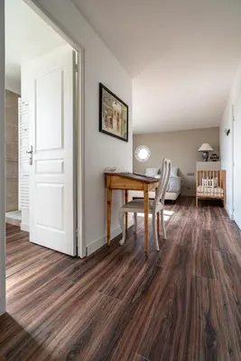 Coin salon dans l'établissement L'Auberge du Croissant