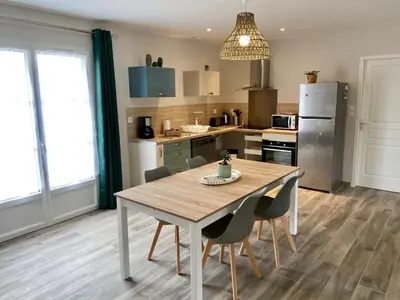 Cuisine ou kitchenette dans l'établissement Gîte Eucalyptus