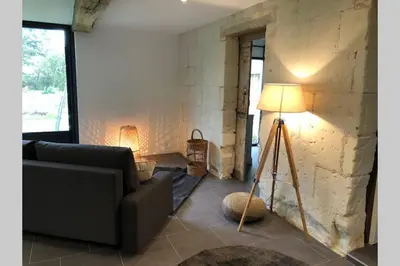 Coin salon dans l'établissement Le Logis de la Tour Saint Jacques