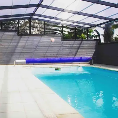 Piscine de l'établissement Domaine de la RIMBERTIÈRE ou située à proximité