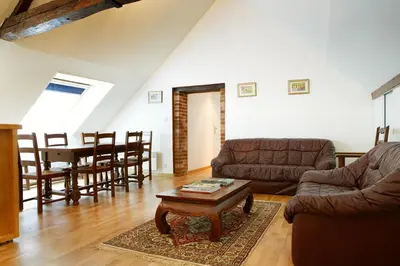 Coin salon dans l'établissement Appartement du Commun au Château de Chanteloup
