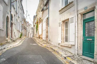 Quartier de la villa ou autre quartier proche