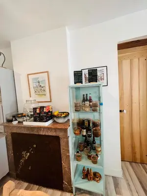 Cuisine ou kitchenette dans l'établissement Chez mimie les hôtes