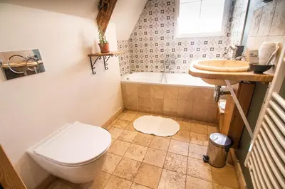 Salle de bains dans l'établissement Maison nature cosy proche Azay Villandry