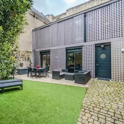 Maison d'architecte centre Tours jardin