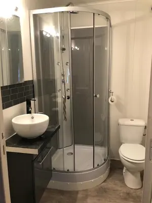 Salle de bains dans l'établissement Studio Chaleureux Blois Centre