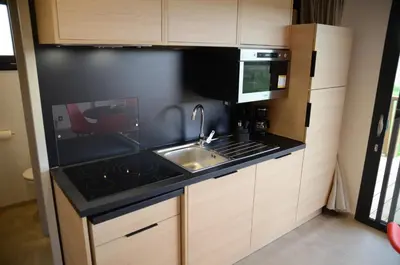 Cuisine ou kitchenette dans l'établissement Cottages du Golf Fleuray-Amboise