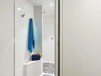 Salle de bains dans l'établissement hotelF1 Le Mans Nord