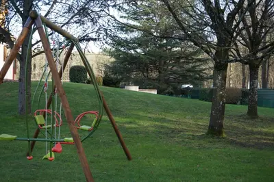 Aire de jeux pour enfants de l'établissement Le Petit Chaton