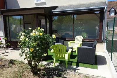 Jardin de l'établissement Home Bigarreaux