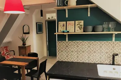 Cuisine ou kitchenette dans l'établissement Gite de l observatoire 6 personnes