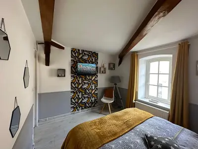 Un ou plusieurs lits dans un hébergement de l'établissement 2 chambres, 4 a 6 voyageurs en centre ville, à 5 mins du zoo