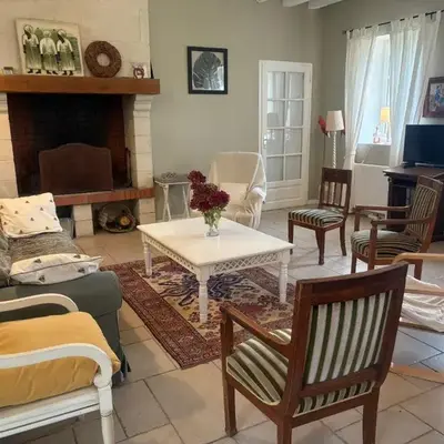 Gîte spacieux rénové en 1850 avec grand jardin