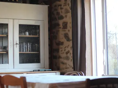 Bibliothèque dans la maison de vacances