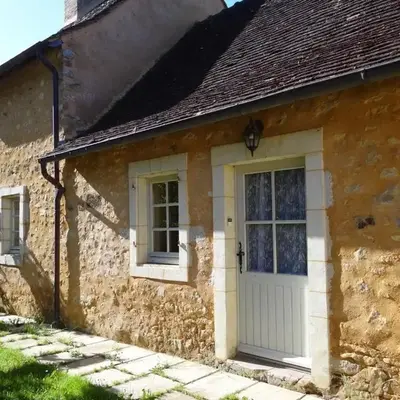 Gîte de Charme au Cœur d'une Petite Cité de Caractère près d'une Rivière et Monuments Historiques - FR-1-410-237