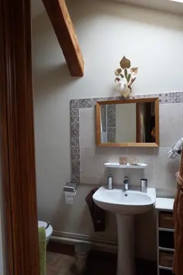 Salle de bains dans l'établissement Chez Florence et Sylvain de Loudun